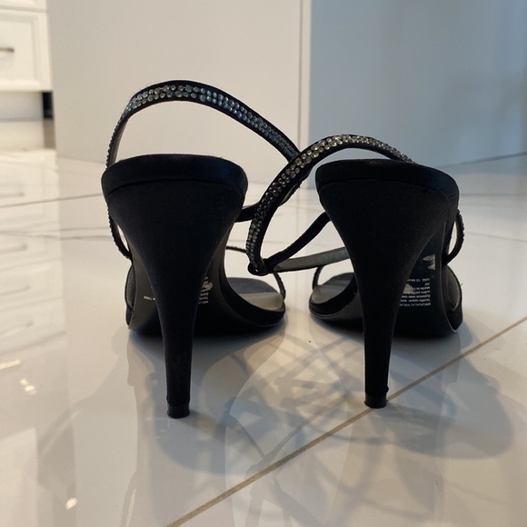 Nine west heals - Picture 4 of 5